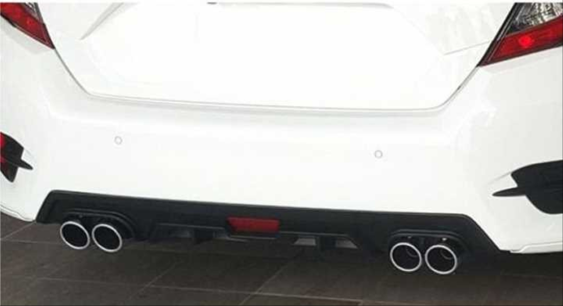 FOR CIVIC 2016-2021  4 EXHAUST DIFFUSER DOUBLE OUTLET GLOSS BLACK 