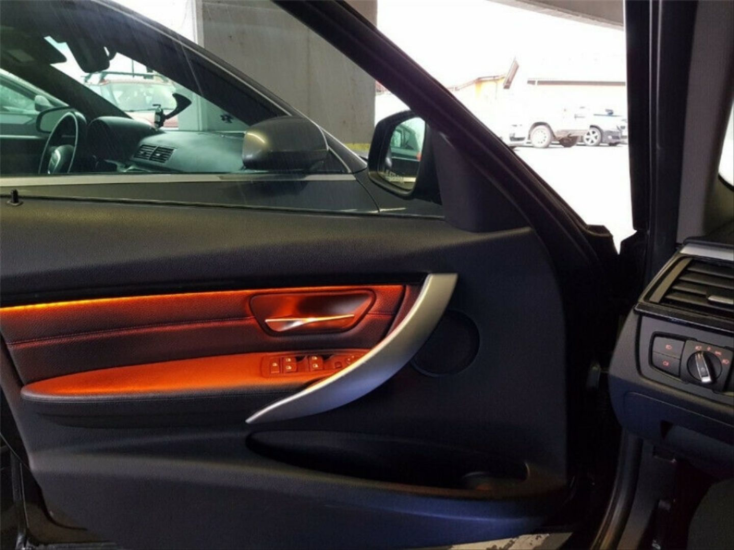  FOR 3 SERIES F30  AMBIENT  SET - 8 COLOR  (4 DOOR  - 2 FOOT LIGHT - 1 CENTER AND 1 DASHBOARD)