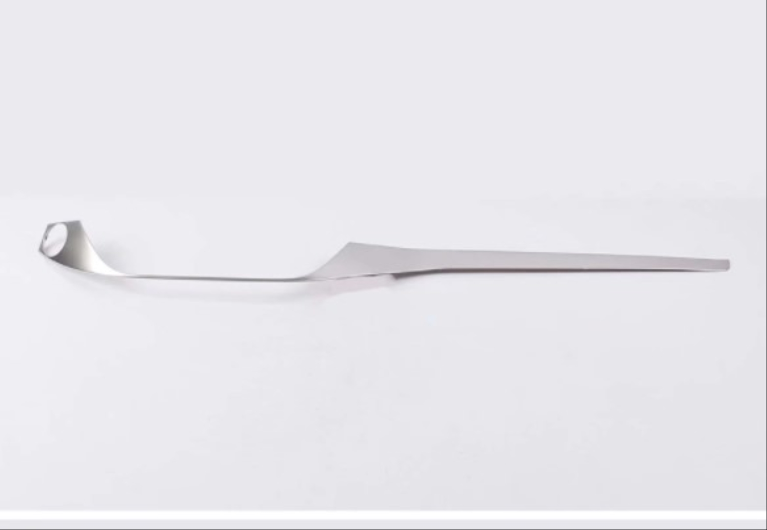 FOCUS  2019+ CENTER  TRIM - SILVER (ABS) 