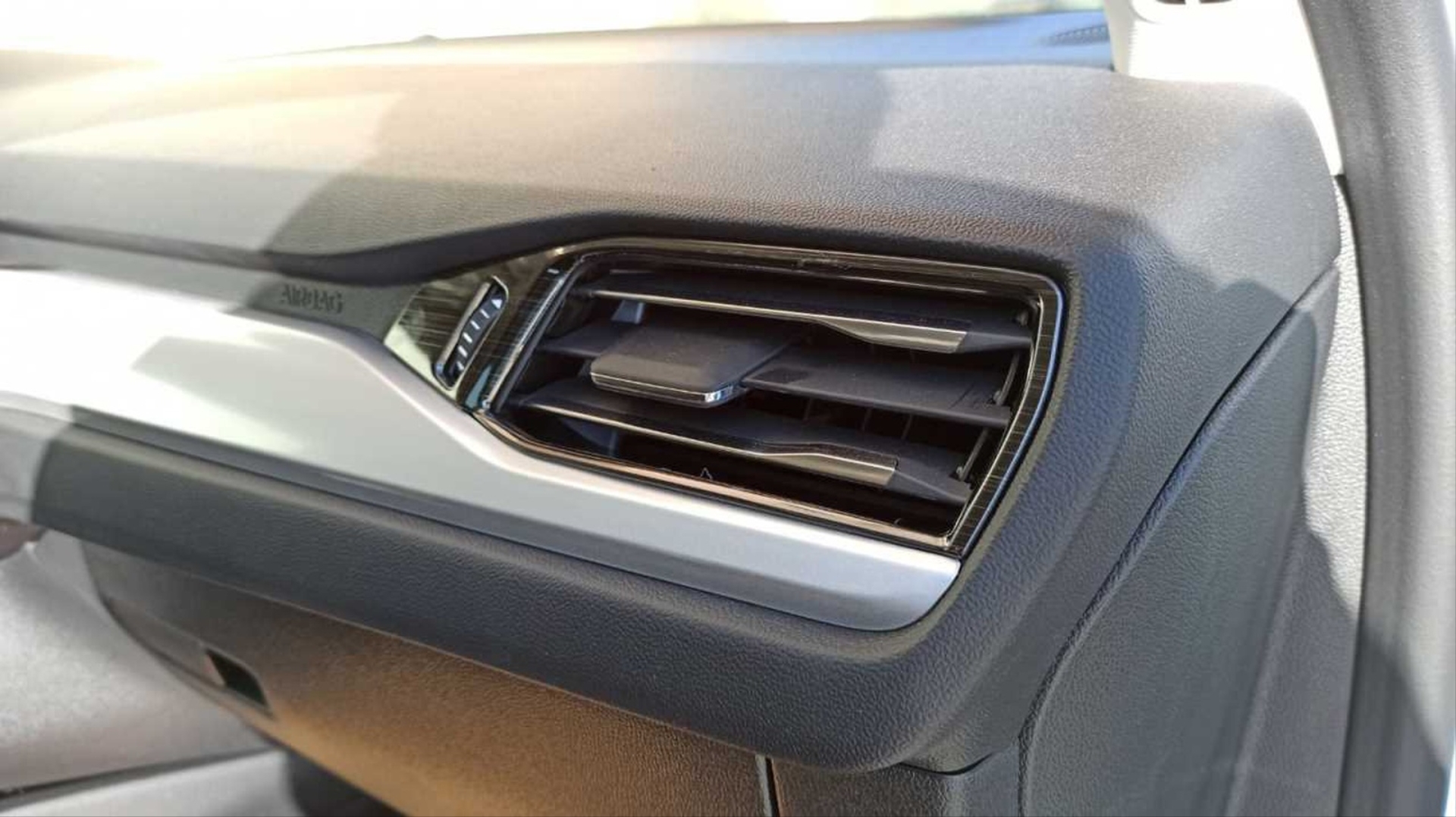 FOCUS  2019+ AIR VENT  TRIM COVER 3 PCS - TITANIUM  BLACK 