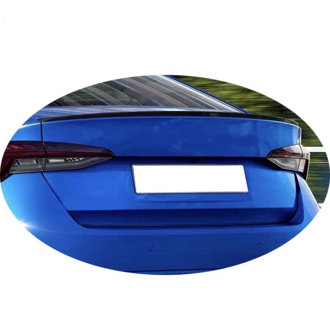 OCTAVIA 2021+ HYBRID SPOILER (GLOSS BLACK (BRIGHT BLACK) )